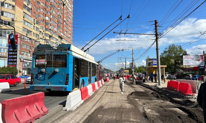 15 мая проспект Ленина в Туле снова встал в "багровой" пробке