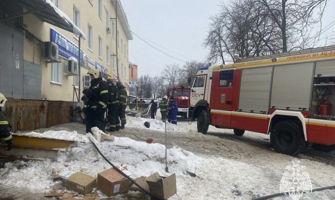 В Туле загорелся ТЦ "Кировский"