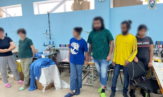 Узбечка и москвичка открыли в Новомосковске швейный цех с нелегальными мигрантами