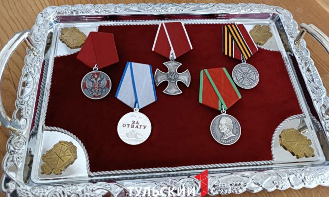 Дмитрий Миляев вручил награды отличившимся тулякам