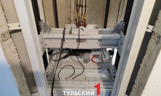 Как тулякам добиться замены старого лифта в доме
