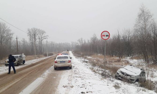 В Октябрьском поселке в Туле столкнулись Hyundai и Renault