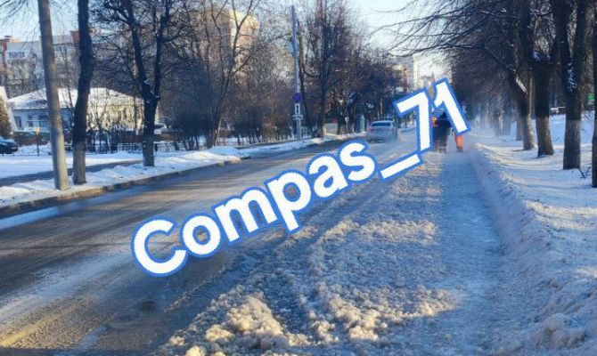 Из-за ремонта водопровода на ул. Демонстрации в Туле автобус №12 ходит в объезд