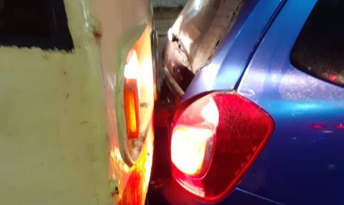 В Туле на перекрестке улиц Ф.Энгельса и Первомайской столкнулись трамвай и «Лада»