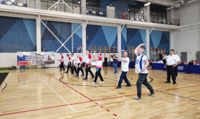 В Туле стартовало первенство ЦФО по метанию ножей