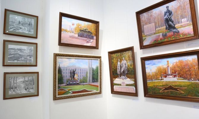 В Туле открылась выставка поэта, художника и мастера чеканки Ивана Щербино