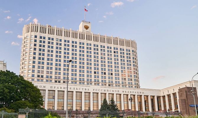 Правительство РФ внесло в критерии оценки работы губернаторов доступность школ и детсадов