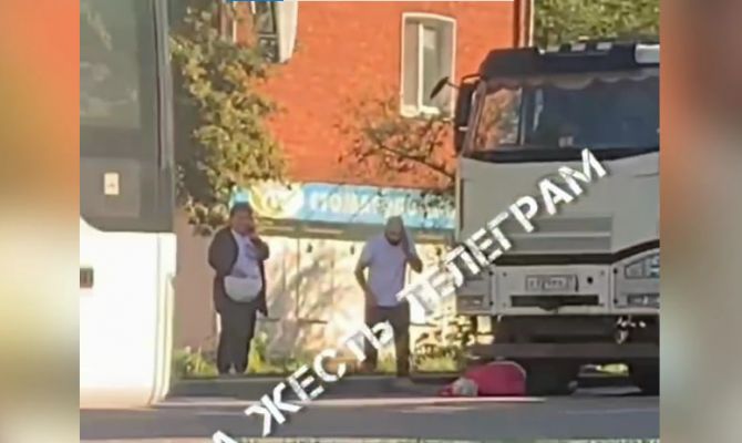 На улице Кирова в Туле грузовик сбил женщину