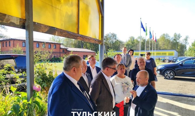 Дмитрий Миляев посетил сельхозпредприятие в Суворовском районе