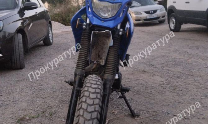 Подросток на мотоцикле сбил 2-летнего ребенка: родителям нарушителя грозит ответственность  