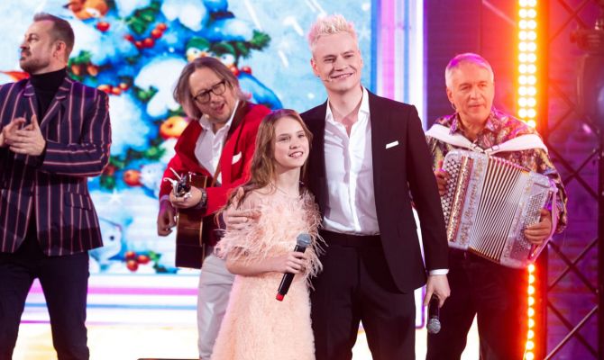 SHAMAN впервые выступил на телевидении вместе со своей 10-летней дочерью