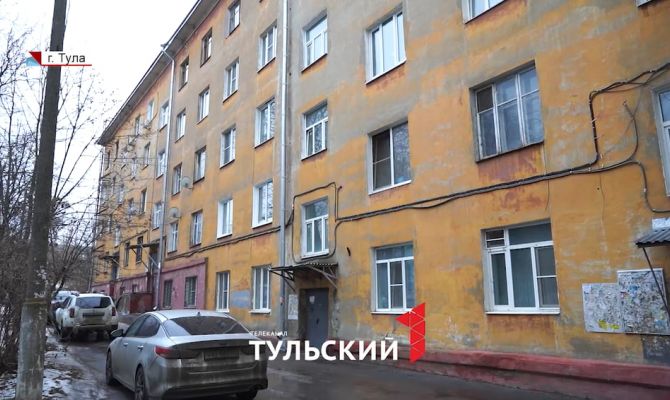 В Туле управляющая компания довела 2 дома до опасного состояния