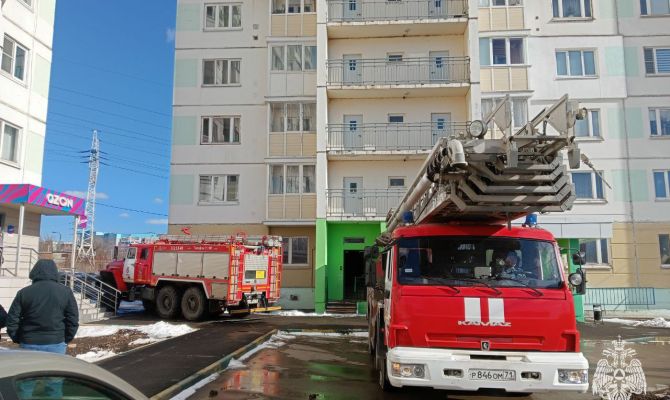Непотушенная сигарета стала причиной пожара в многоэтажке в Туле 