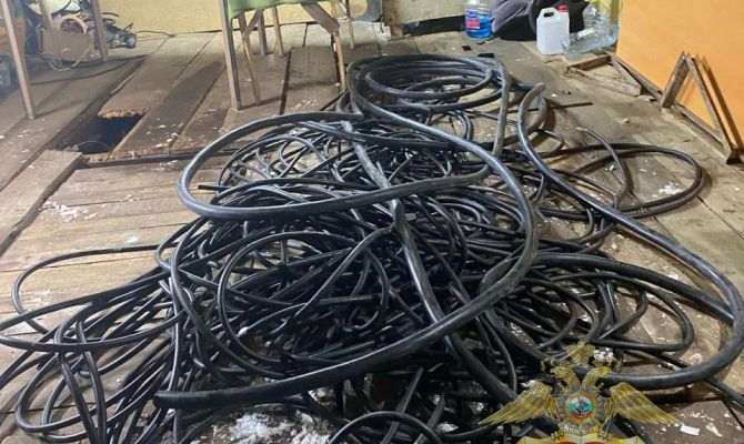 Туляки крали с работы медный кабель и сдавали на металлолом 