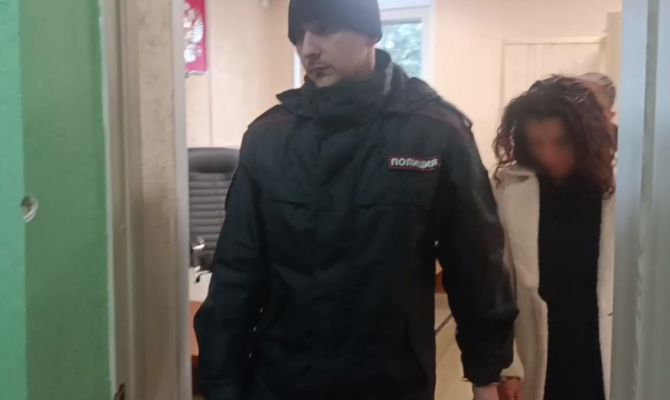 Подельница кибермошенников обманула бабушку из Венёва на 3,5 млн рублей