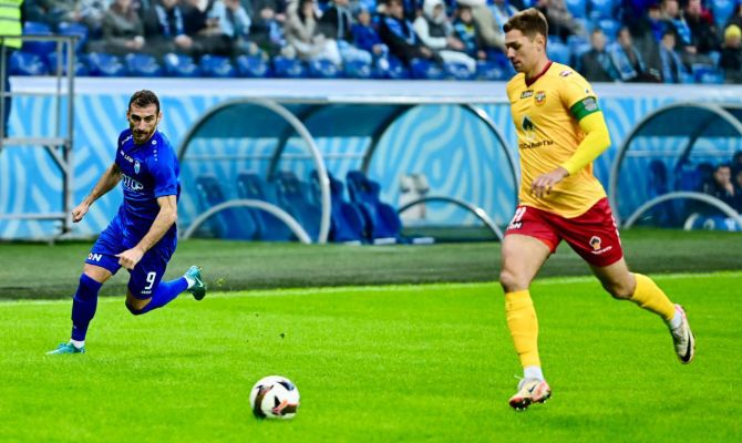 Футболисты тульского "Арсенала" обыграли "Ротор" со счетом 2:1