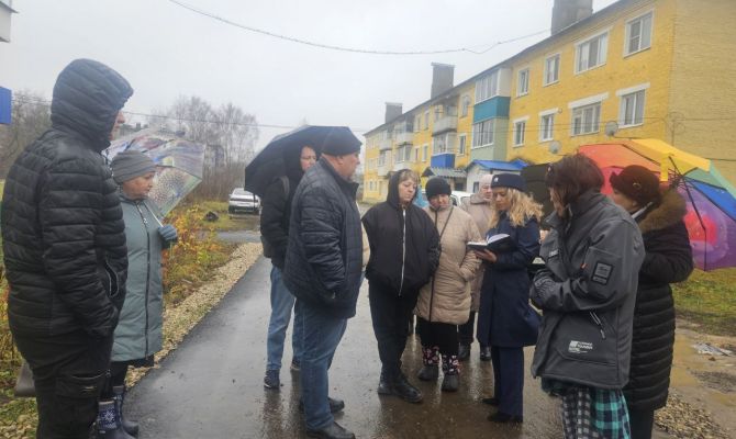 Взрыв газа в поселке Куркино: прокуратура встретилась с жильцами дома 