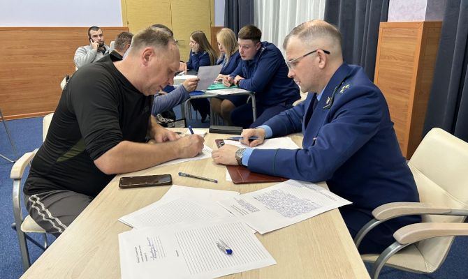 Прокуроры Тульской области встретились с участниками СВО в реабилитационном лагере