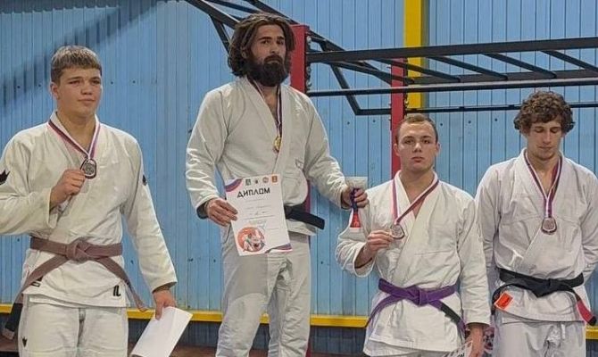 Спортсмены из Тулы привезли медали с соревнования по джип-джитсу