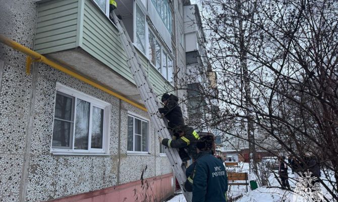 В Узловой при пожаре спасли шесть взрослых и одного ребенка