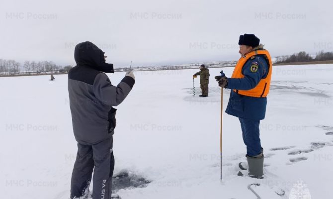 Как тулякам избежать несчастных случаев во время зимней рыбалки
