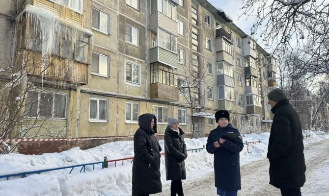 Прокуратура привлекла УК "ЖСО" за царь-сосульки на домах в Туле