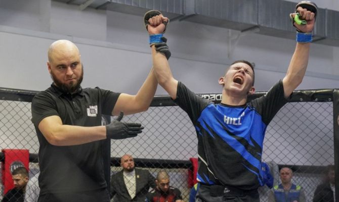 В Новомосковске прошел чемпионат по ММА