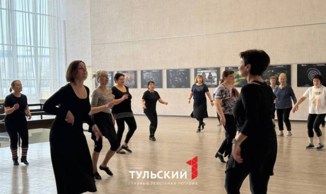 Бабушки из Тулы начали танцевать диско