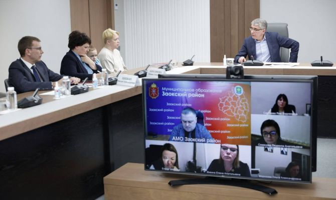 Многодетной семье из Заокского района помогут в подключении воды и газа в дом