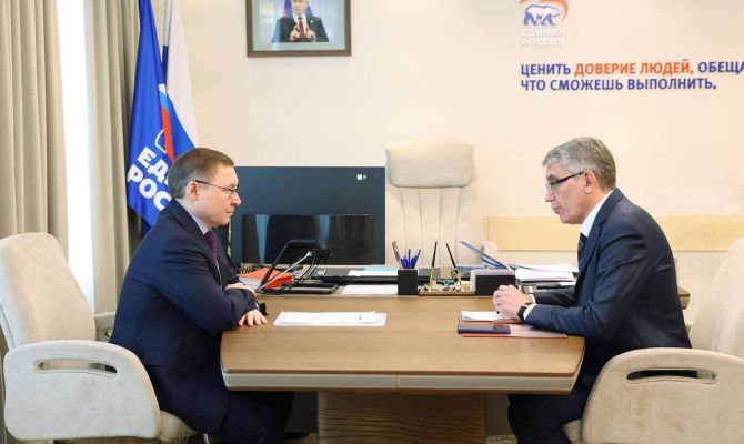 Дмитрий Миляев пригласил секретаря Госсовета "Единой России" на Всероссийский съезд учителей физкультуры