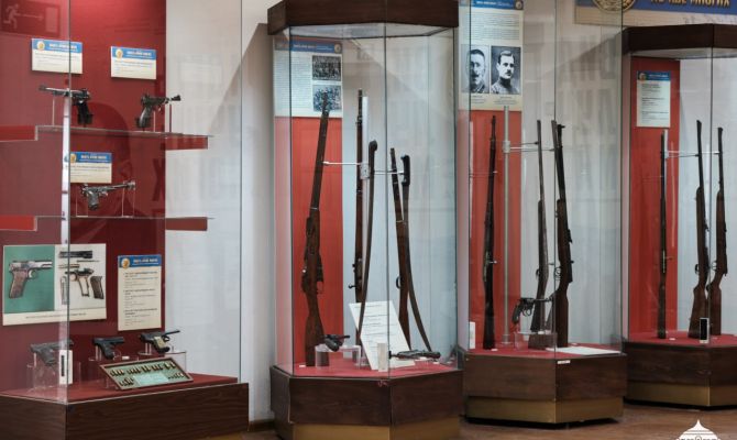 К юбилею оружейника Марголина в Музее оружия в Туле открылась выставка