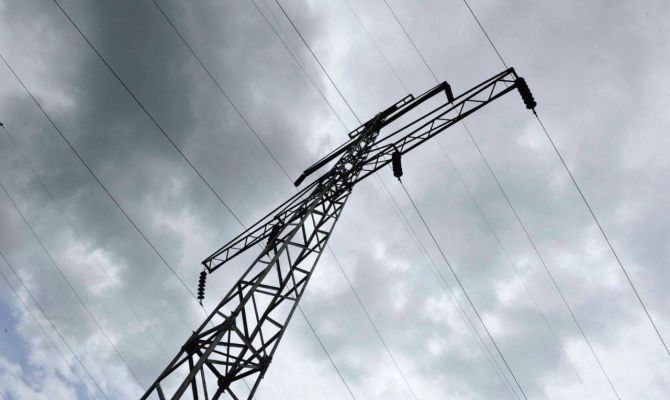 В Туле энергетики усилили контроль за электроснабжением перед снежной бурей