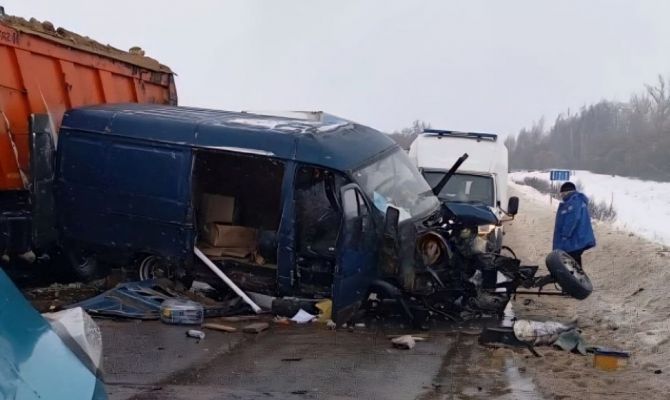 На трассе под Тулой столкнулись две «Газели»
