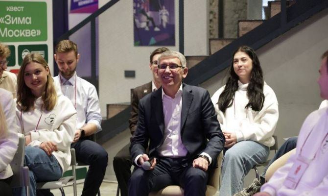 Дмитрий Миляев поучаствовал в «Квартирнике Молодежного землячества-71»