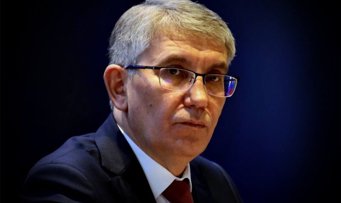 Дмитрий Миляев предложил способ заполнить трибуны стадионов в России