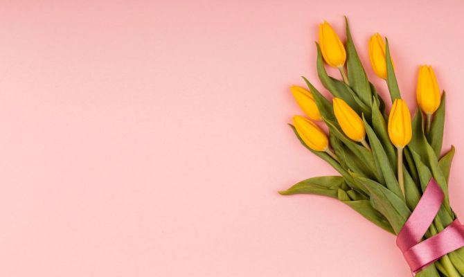 Как выбрать подарок к 8 Марта с помощью нейросетей