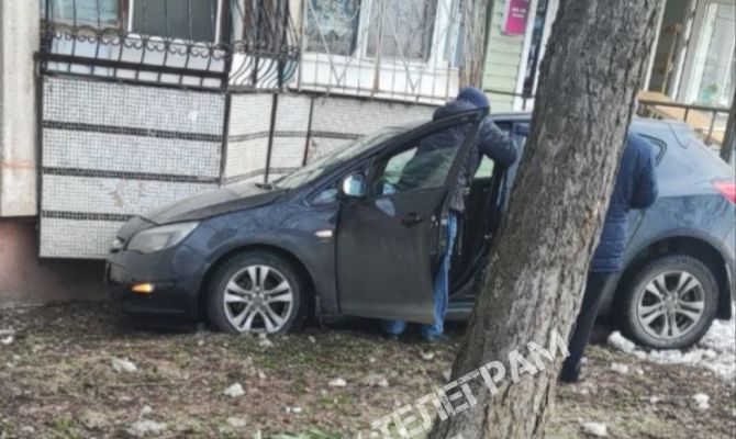 В Туле водитель иномарки умер за рулём