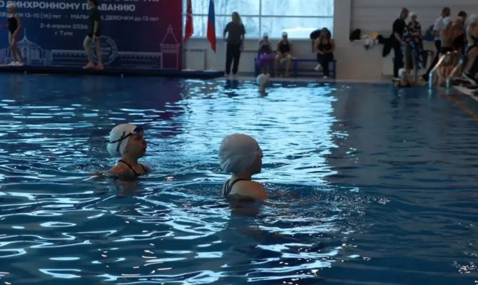 В Туле стартовало первенство ЦФО по синхронному плаванию