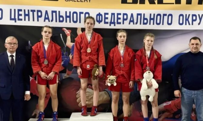 Тульские самбисты завоевали три медали на первенстве ЦФО