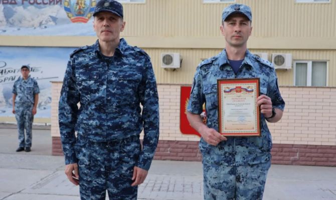 Начальник тульской полиции вручил награды подчинённым на Северном Кавказе