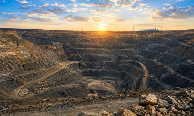В Тульской области начали добычу глины на крупнейшем месторождении известняка