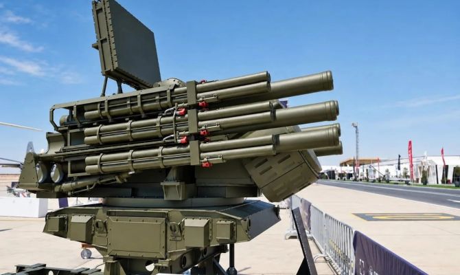 Тульский "Панцирь-СМД-Е" для борьбы с беспилотниками представили на авиасалоне в Египте