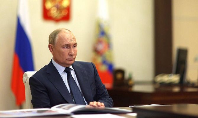 Дмитрий Миляев поздравил Владимира Путина с Днем рождения