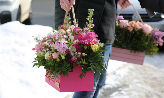 Психолог рассказала, как избежать ситуации с "передариванием" подарков на 8 Марта