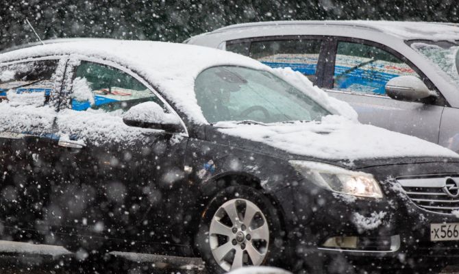 Тульских водителей предупредили о гололедице на дорогах