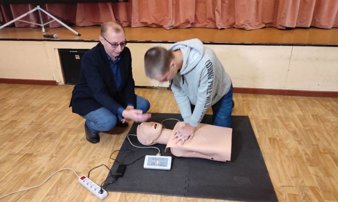 Тульских школьников научили останавливать кровь и делать искусственное дыхание