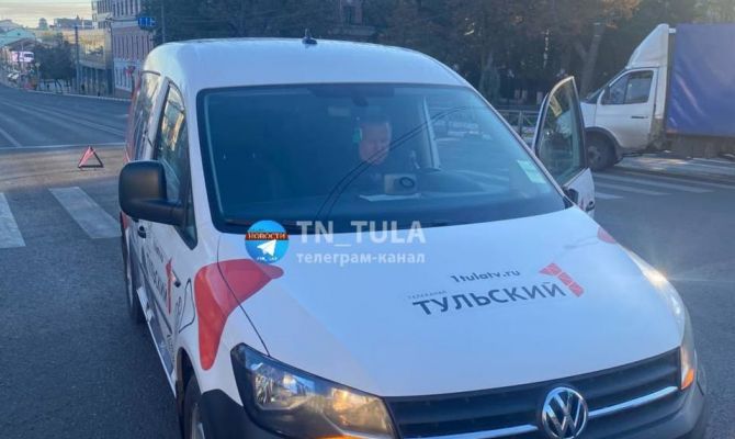 На проспекте Ленина велосипедист вылетел под колеса машины "Первого Тульского"