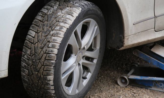 Тульских автомобилистов предупредили о гололедице на дорогах вечером 21 января