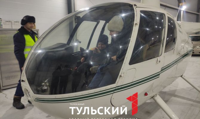 Мечта сбылась: 5-летний туляк сел за штурвал вертолета
