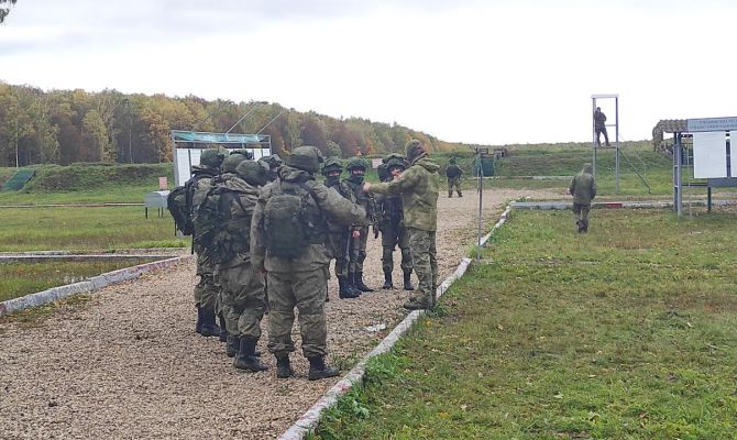 Алексей Дюмин посетил полигон, где готовят мобилизованных туляков